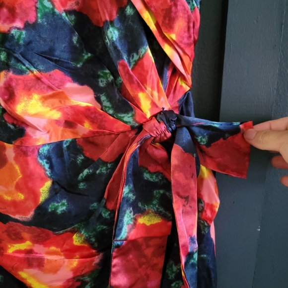 NWT Cinq a Sept 100% Silk Red Blue Floral Halter Neck Cocktail Mini Dress‎ Sz 6 - Picture 8 of 13